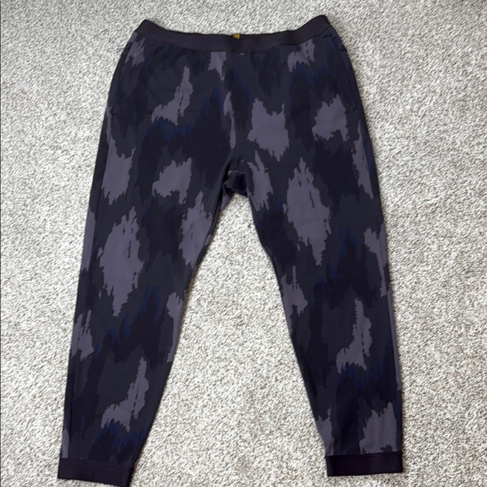 Lululemon X Robert Geller Take the Moment Joggers size XXL